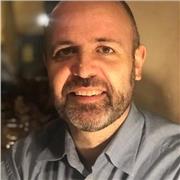 Profesor en Programación Web (JavaScript, React, Vue, Next) con canal de YouTube (